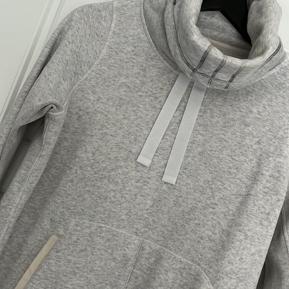 LULULEMON Turtleneck Sweater - Picture 2 of 4